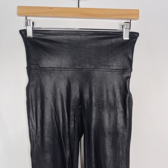 Spanx Womens Medium M Black Faux Leather Leggings Sleek Smoothing High Waist - Picture 3 of 10
